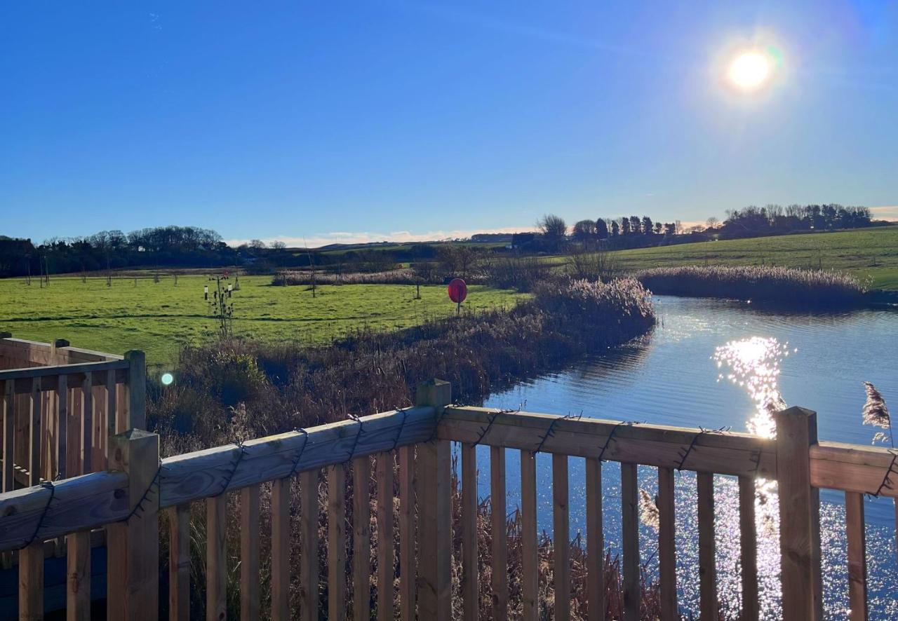 The Lake House At The Bay Filey, Sleeps 4, 1 Dog Welcome For Free Too Eksteriør billede