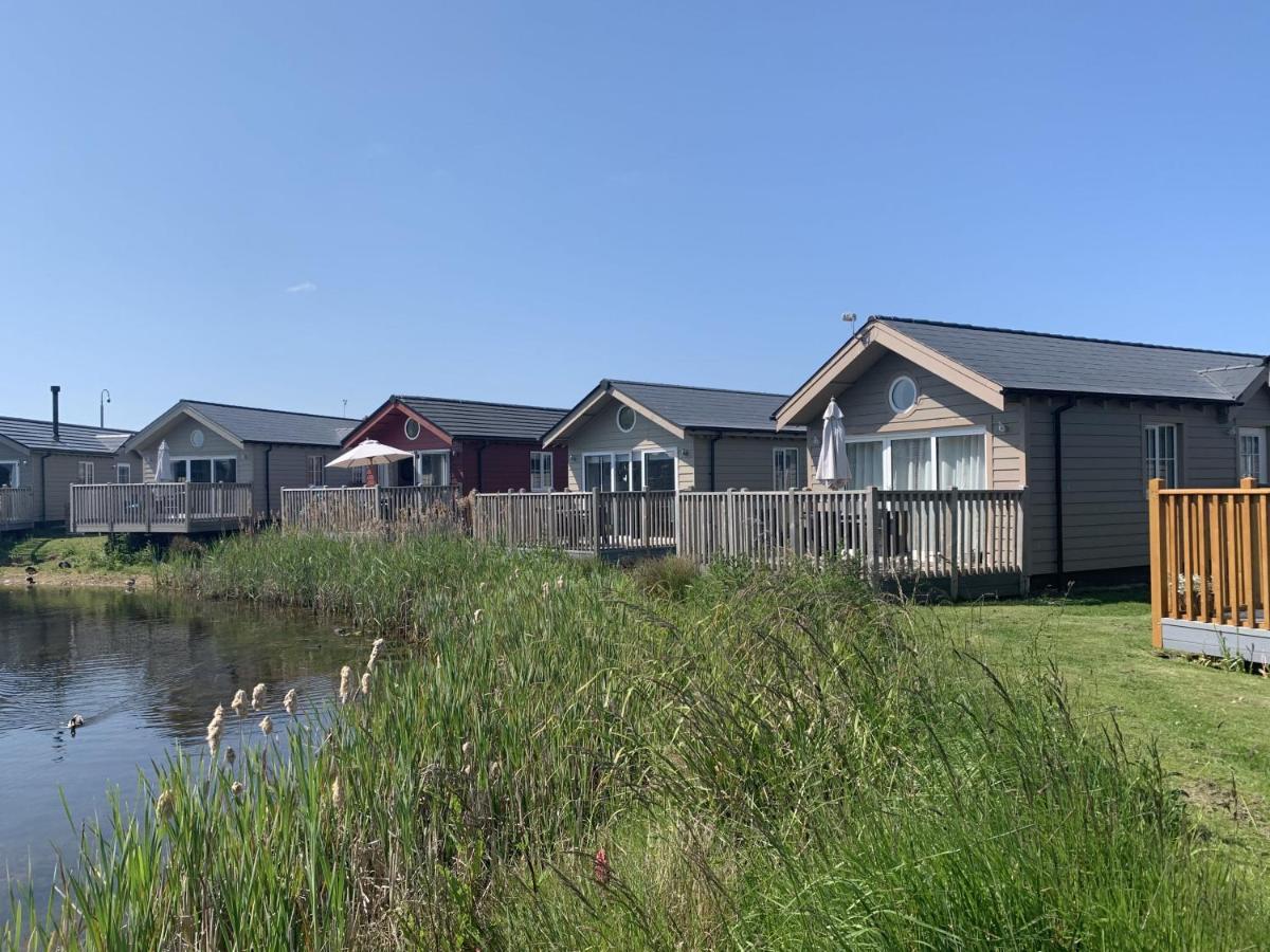 The Lake House At The Bay Filey, Sleeps 4, 1 Dog Welcome For Free Too Eksteriør billede