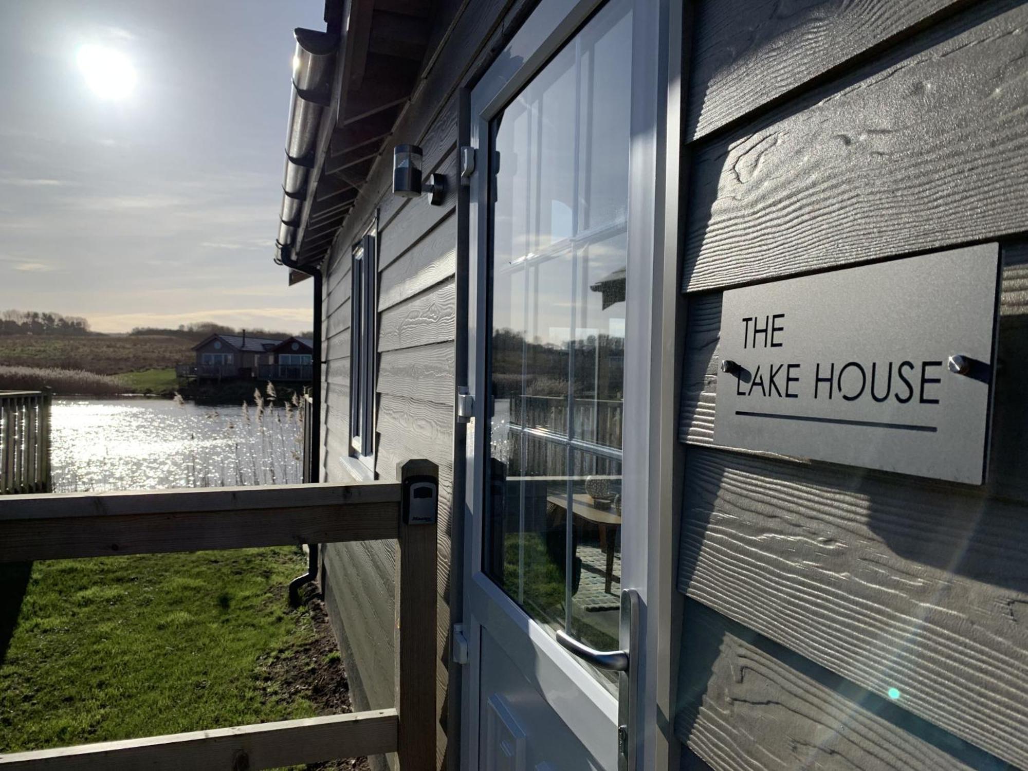 The Lake House At The Bay Filey, Sleeps 4, 1 Dog Welcome For Free Too Eksteriør billede